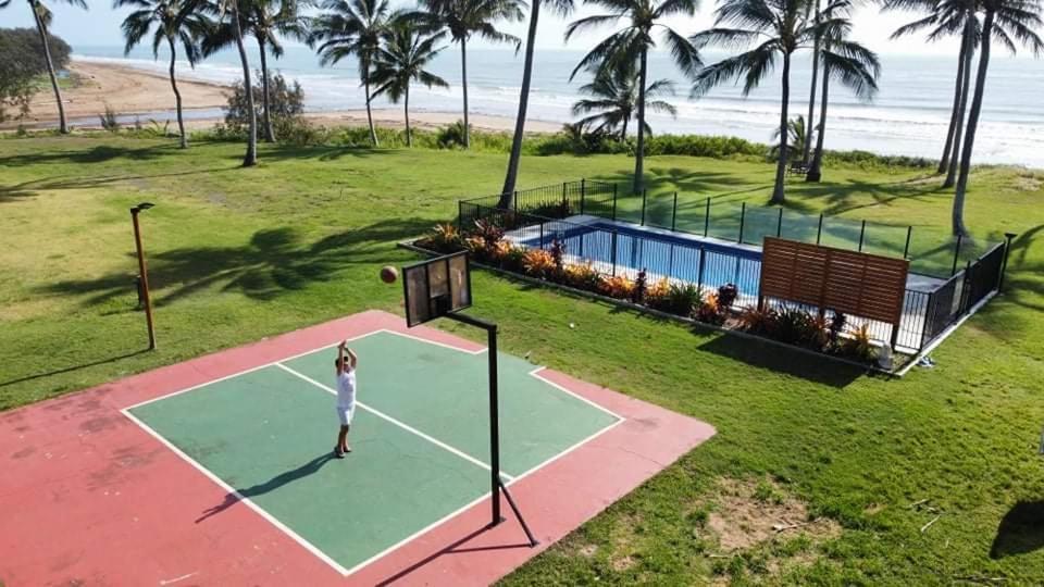 Sarina Beach Motel Grasstree Beach Zewnętrze zdjęcie